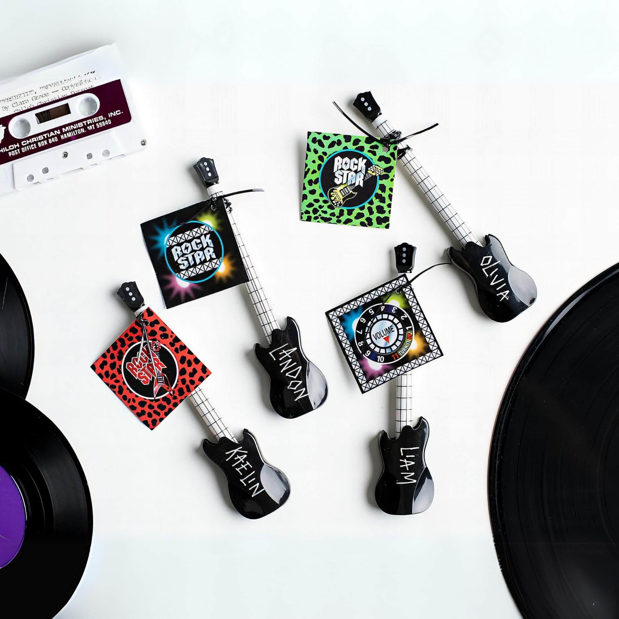 Amazon.co.jp: Fun Expressギター型ペン - 音楽教室の景品やパーティー