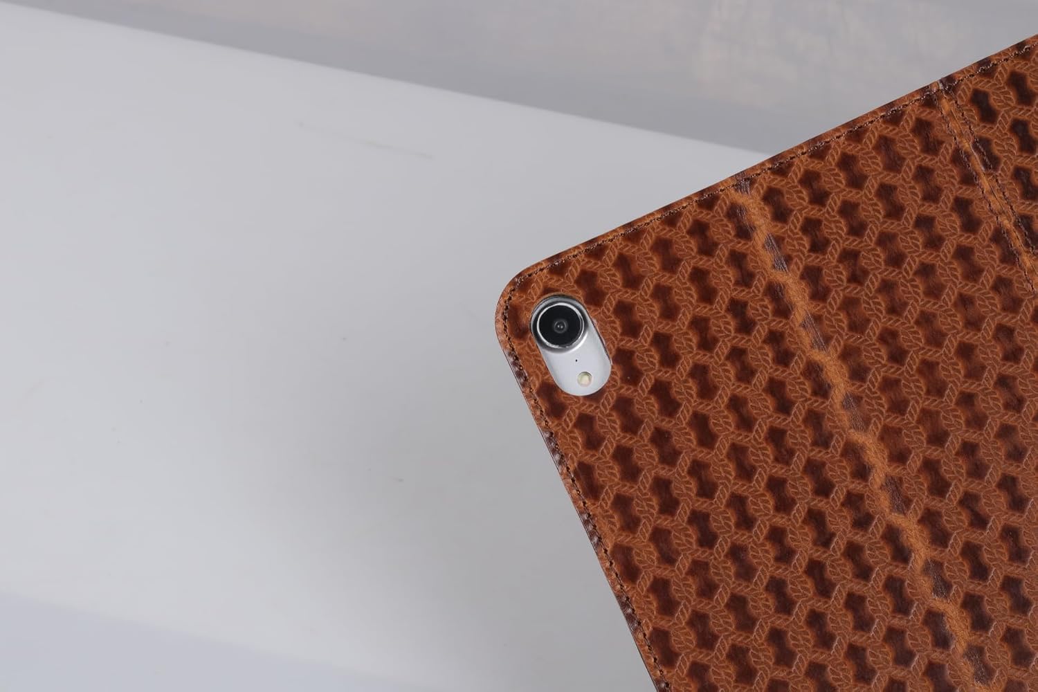 Genuine Leather Case for iPad Air 11" (M4/M3/M2, 2024-2026) & 10.9" (5th/4th Gen) — Slim Folio with Stand, Auto Wake/Sleep, Honeycomb Shockproof | Vintage Mocha Brown, Professional