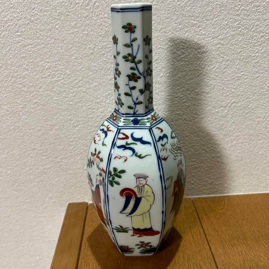 源右衛門窯 有田焼 万暦風人物絵 花瓶 / 壺 共箱付き 源右衛門窯 有田焼 源右衛門窯 有田焼 万暦風人物絵 花瓶 / 壺 共箱付き 源右衛門窯 有田焼