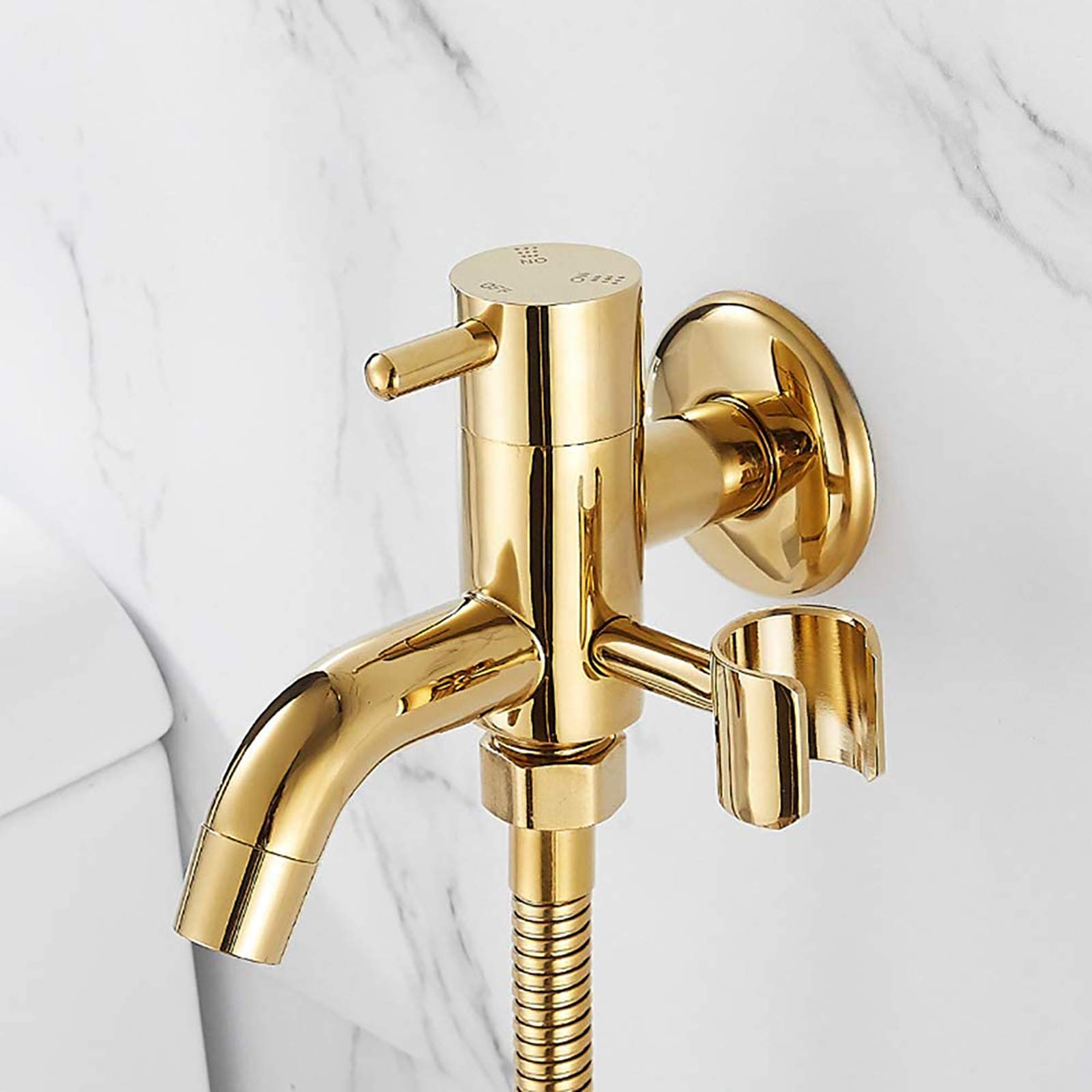 Handheld Bidet Sprayler do toalety z zimną wodą, tytanowe złotą łazienkę Zestaw rozpylacza pieluszki mosiądz mosiężne bidet Zestaw opryskiwaczy z wąż prysznicowy do higieny osobistej LWX
