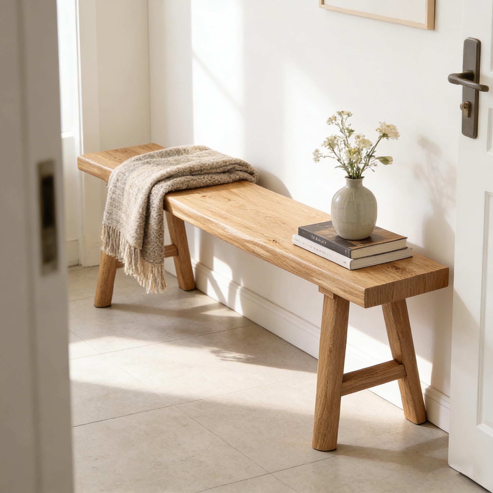 Banquette salon intérieur bois pour optimiser les espaces
