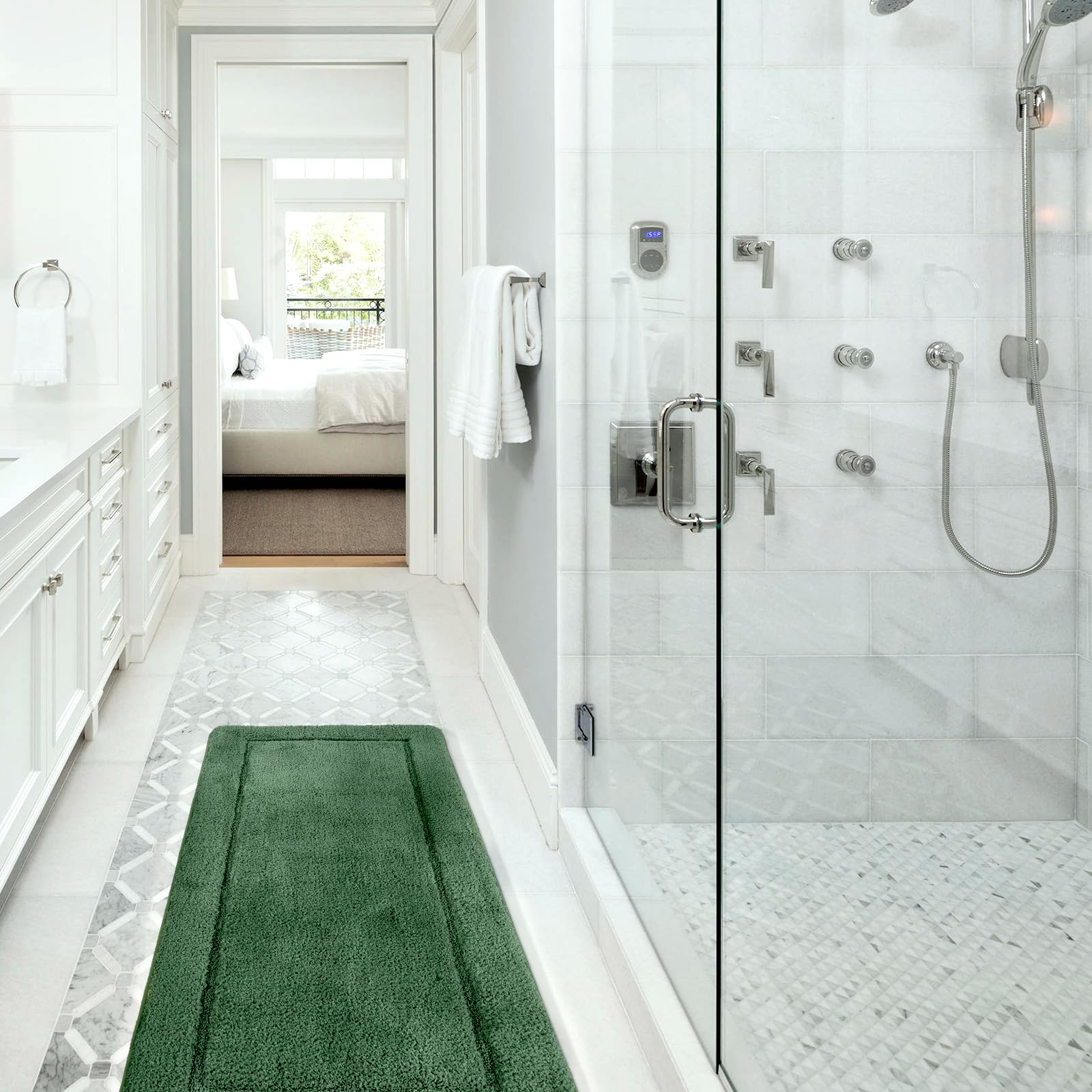 SOANNY Tappeto da Bagno 60x150 cm, Microfibra a Pelo Alto, Antiscivolo e Lavabile, Assorbente, Perfetto per Bagno e WC, Verde Bosco