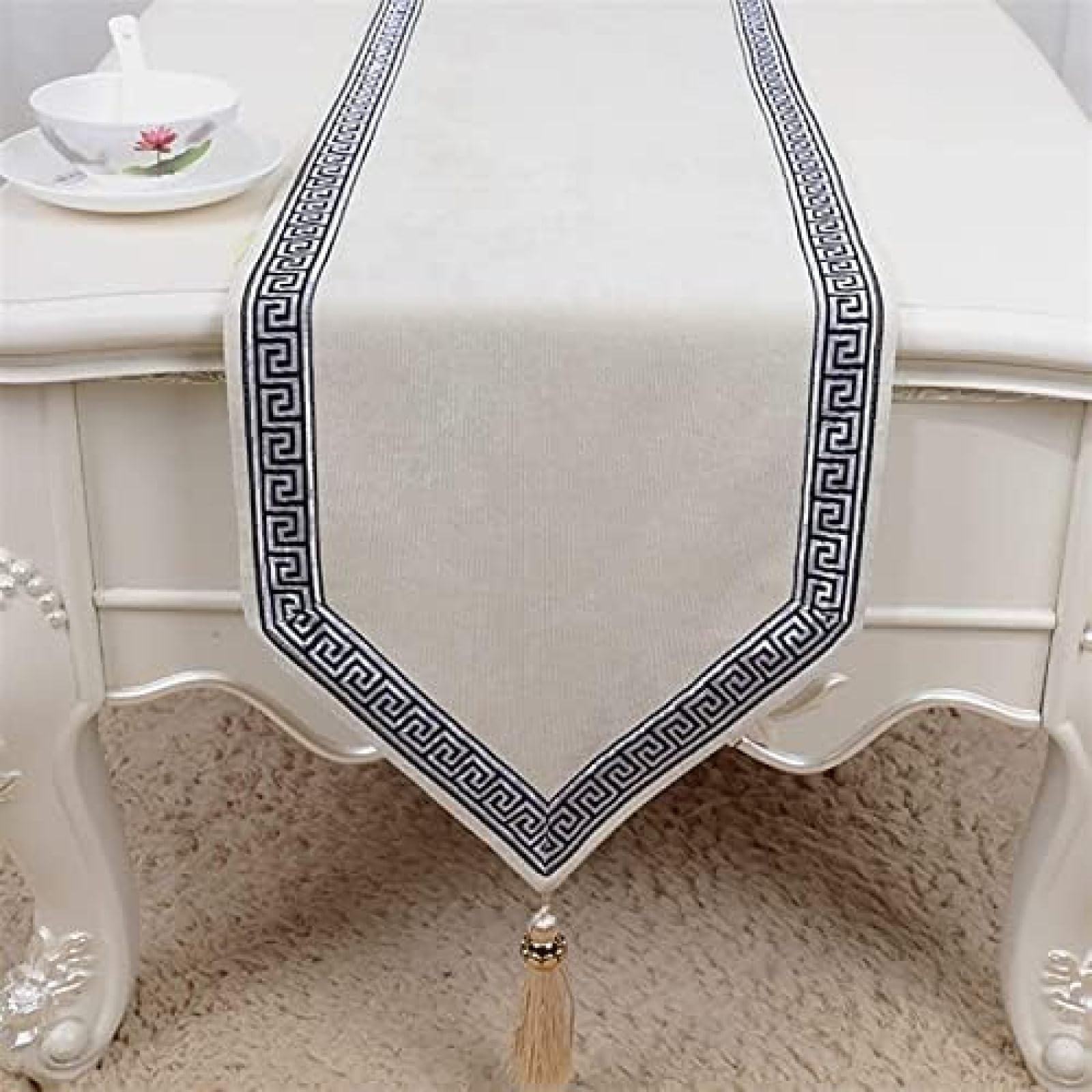 WDCDYQDH Faux Velvet Table Runner Classy Embroidery European Style Tassel Dining Manual Rectangular Linens Tablecloth (khaki 33 * 180cm) (zwart 230cm) (blauw Gray 180cm (wit 33 * 230cm)