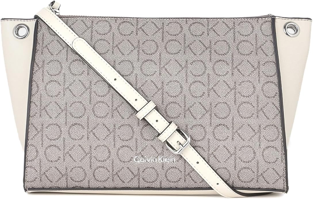 Calvin Klein Mochila feminina Millie Novelty Reyna transversal Calvin Klein Mochila feminina Millie Novelty Reyna transversal