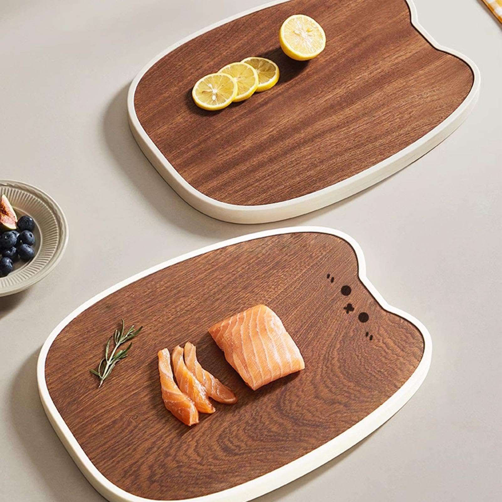 Petite planche à découper en bois double face avec