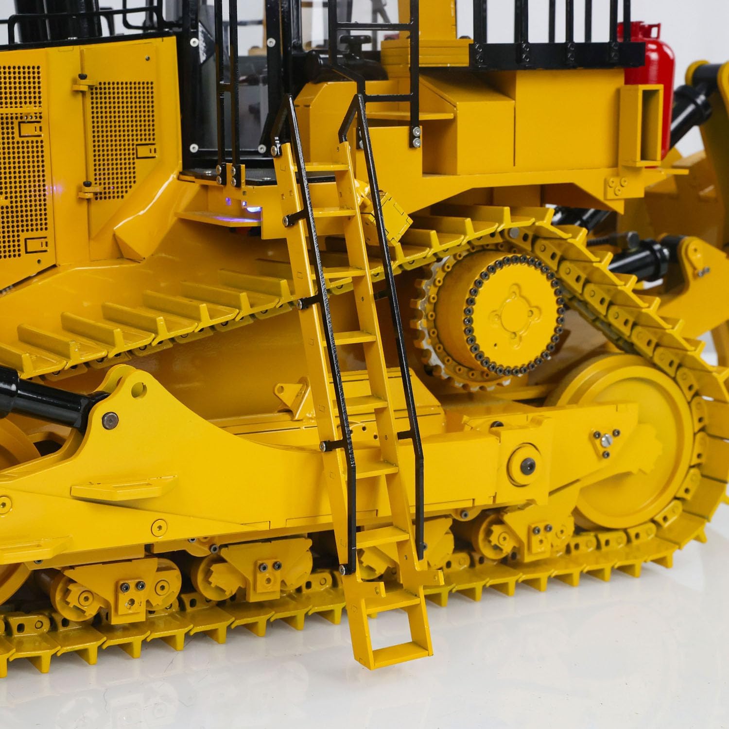TOUCAN RC HOBBY US in Stock 1/14 Hydraulic RC Bulldozer Metal RTR Remote Control Dozers Model D11T Dozer