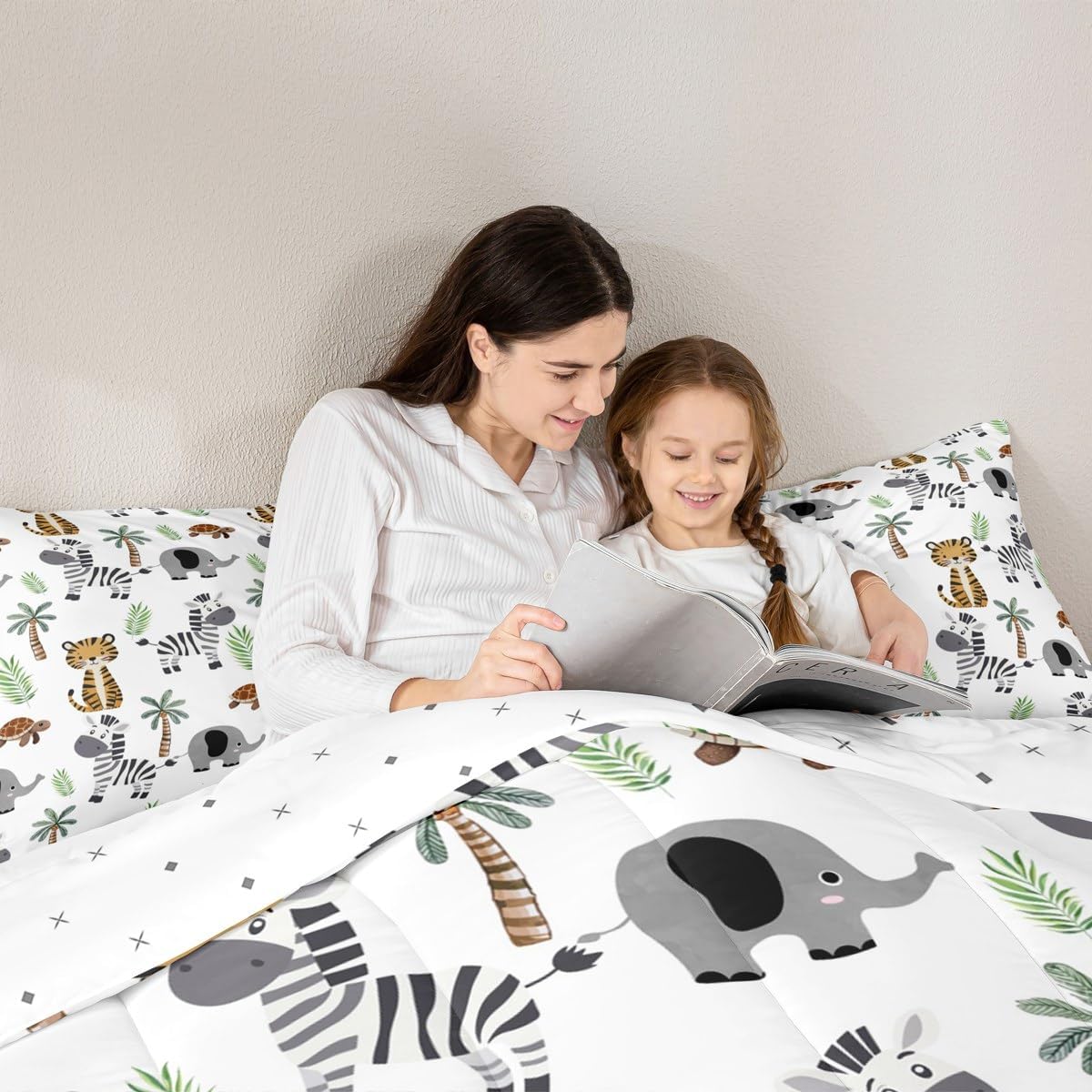 Feelyou Cute Zoo Animals Bedding Set Full Size Cartoon Tiger Elephant Comforter Set for Kids Boys Girls Decor Zebra Turtle Tropical Tree Duvet Quilt Soft Lightweight Microfiber Bedroom Decor 3Pcs