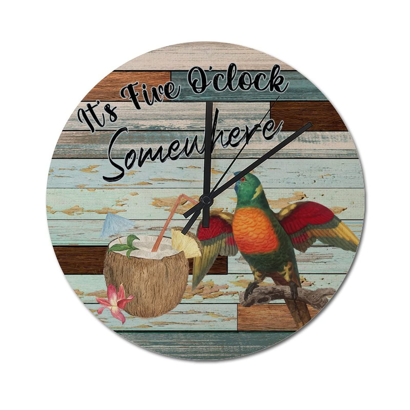 Horloge murale en bois pour habiller un mur vide avec style rustique