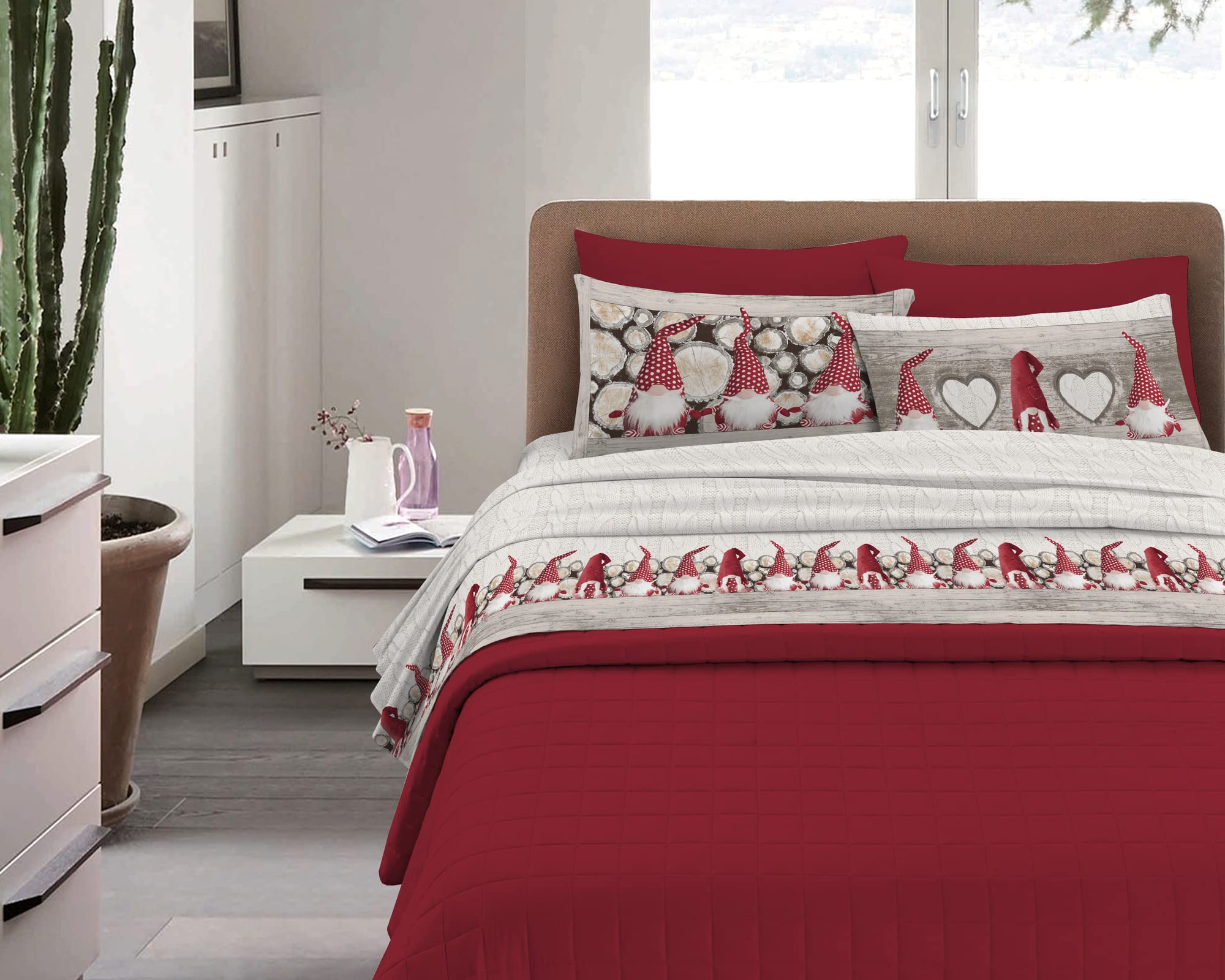IlGruppone Completo Letto in Flanella Calda e Morbida Anti Pilling - Set Flanellato 3 Misure parure con Federe - Gnomi rosso - 1 Piazza e mezza