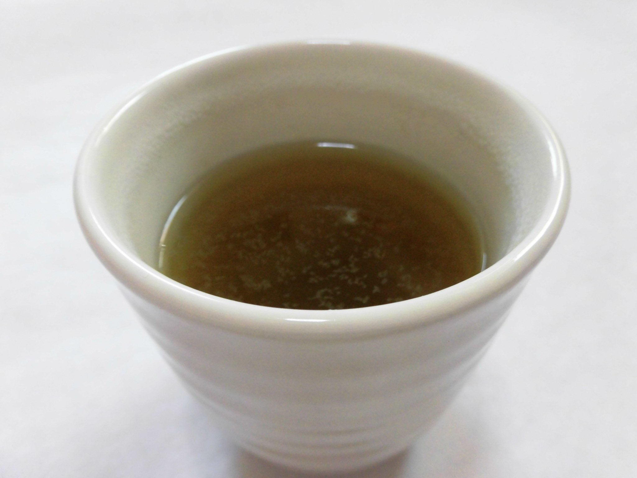 Amazon.co.jp: 【神の草】日本山人参茶 粉末 50g×2袋 湯呑約200杯分