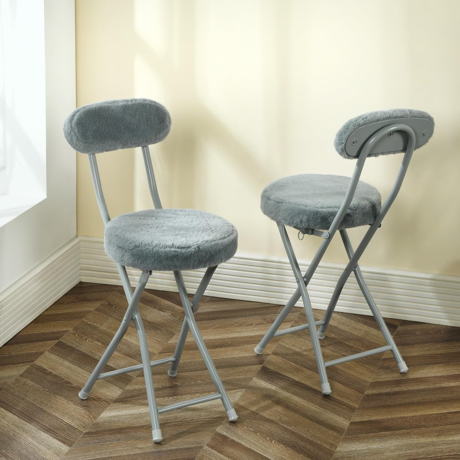 MEUBLE COSY Lot de 4 Chaises de Salon Pliantes Coussin Rond en Fourrure avec Dossier et Repose-Pieds, Siège de 49 cm de Haut, Style Scandinave, Gris
