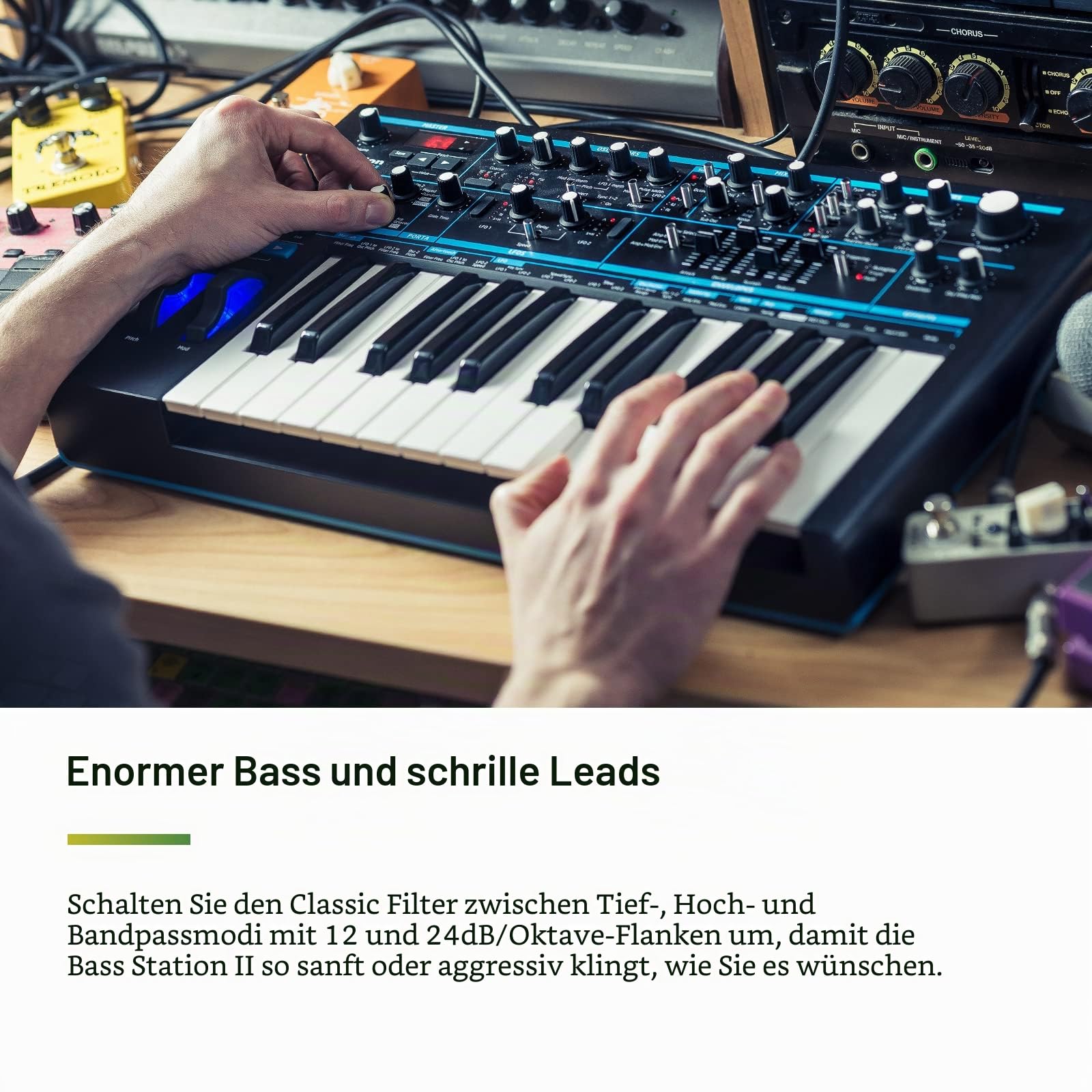 Novation Bass Station II, analoger, monophoner Synthesizer – bietet 64 Werksklänge, einen Pattern-basierten Step-Sequencer und Arpeggiator sowie zwei Oszillatoren mit zusätzlichem Suboszillator
