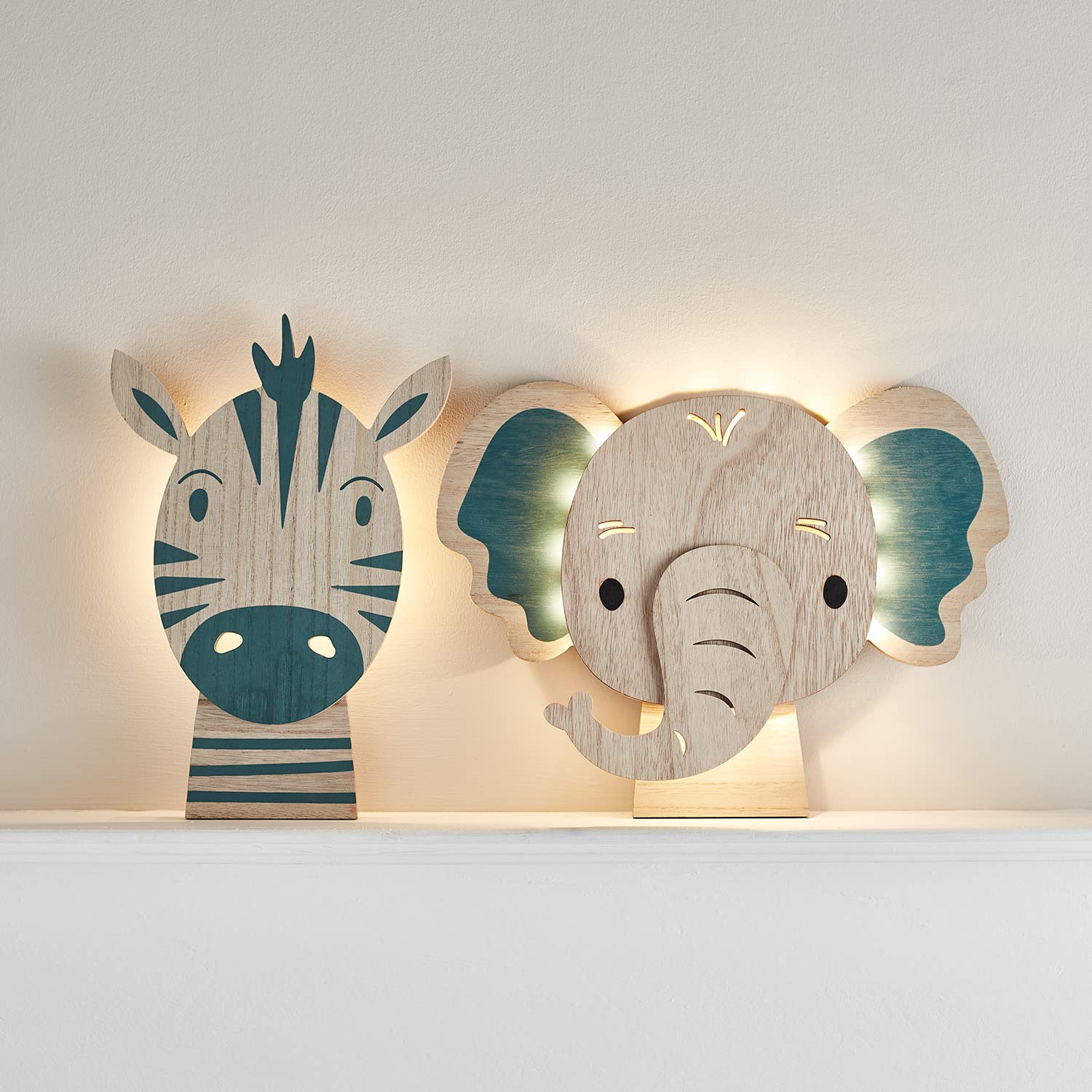 Lights4fun 2er Set LED Wandleuchten Elefant Zebra Fernbedienung Timer Batterie Kinderzimmerdeko