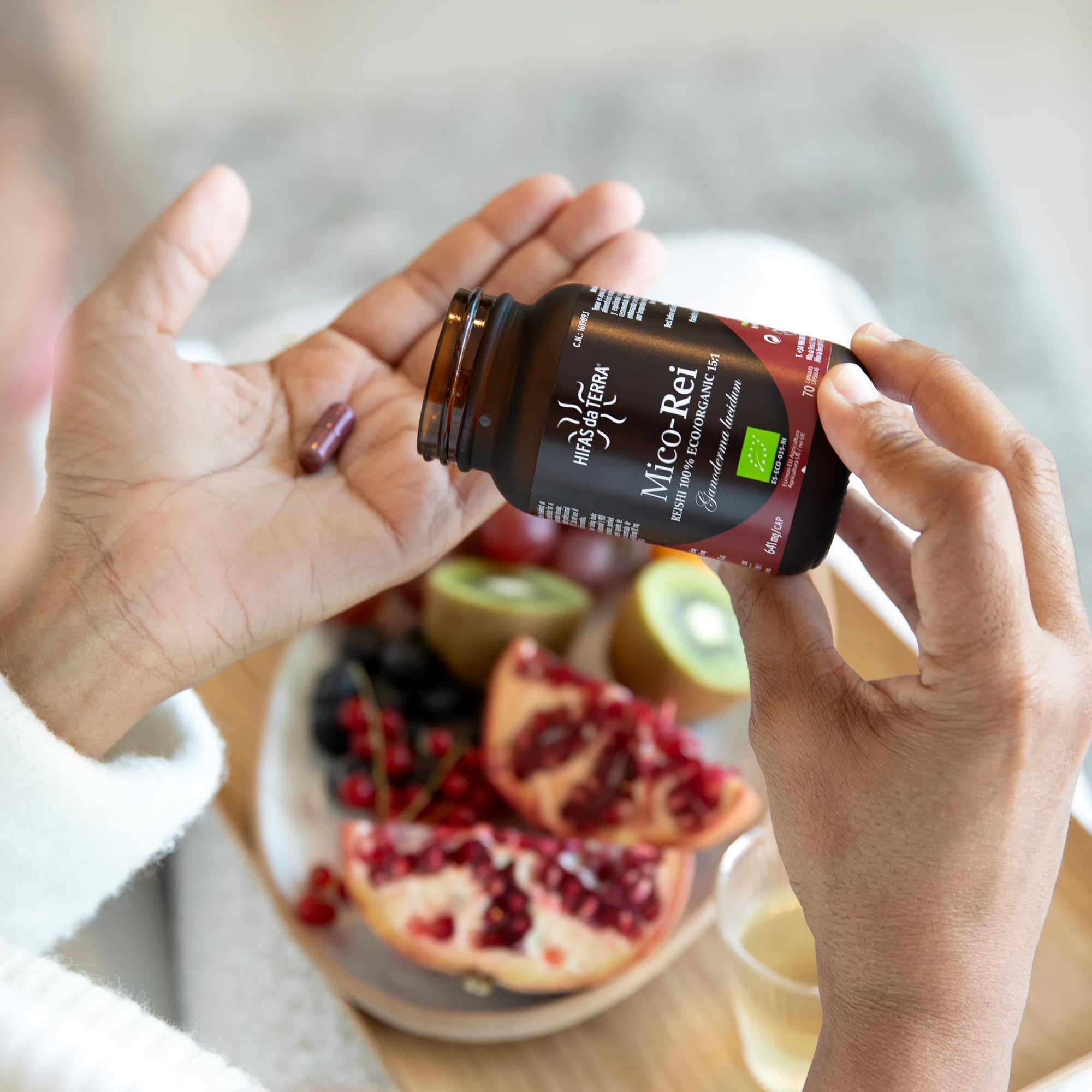 HIFAS DA TERRA - Mico-Rei Extracto Puro de Reishi (Ganoderma lucidum) extracto puro + Vitamina C natural - Extracto de Hongos - Defensas, Circulación y Bienestar Integral - Refill 60 Cápsulas