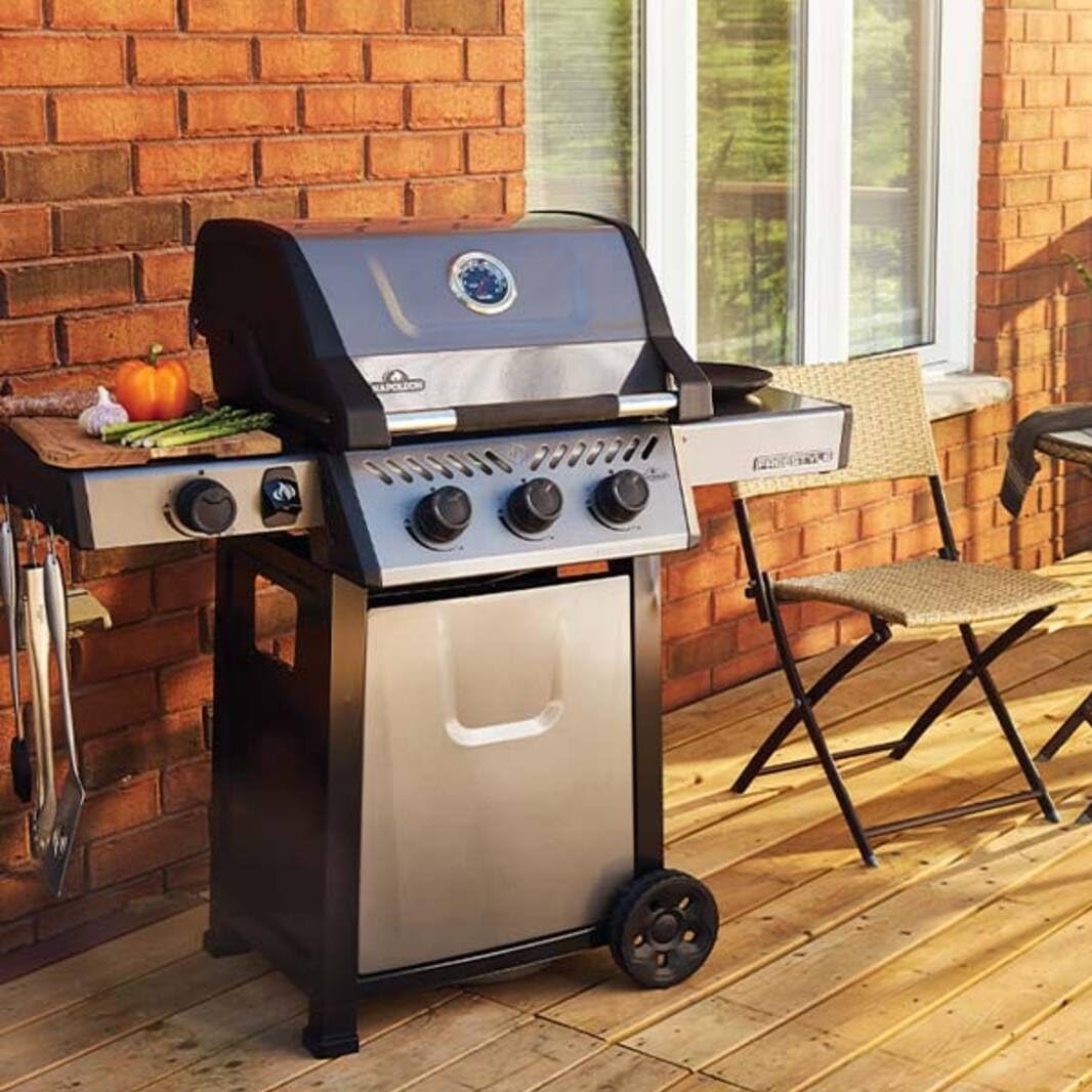 NAPOLEON Barbecue gaz Freestyle 3 brûleurs