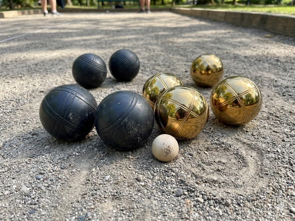BuyBocceBalls Listing -73mm Metal Bocce/Petanque Set with 8 Black and Gold Balls and Black Bag