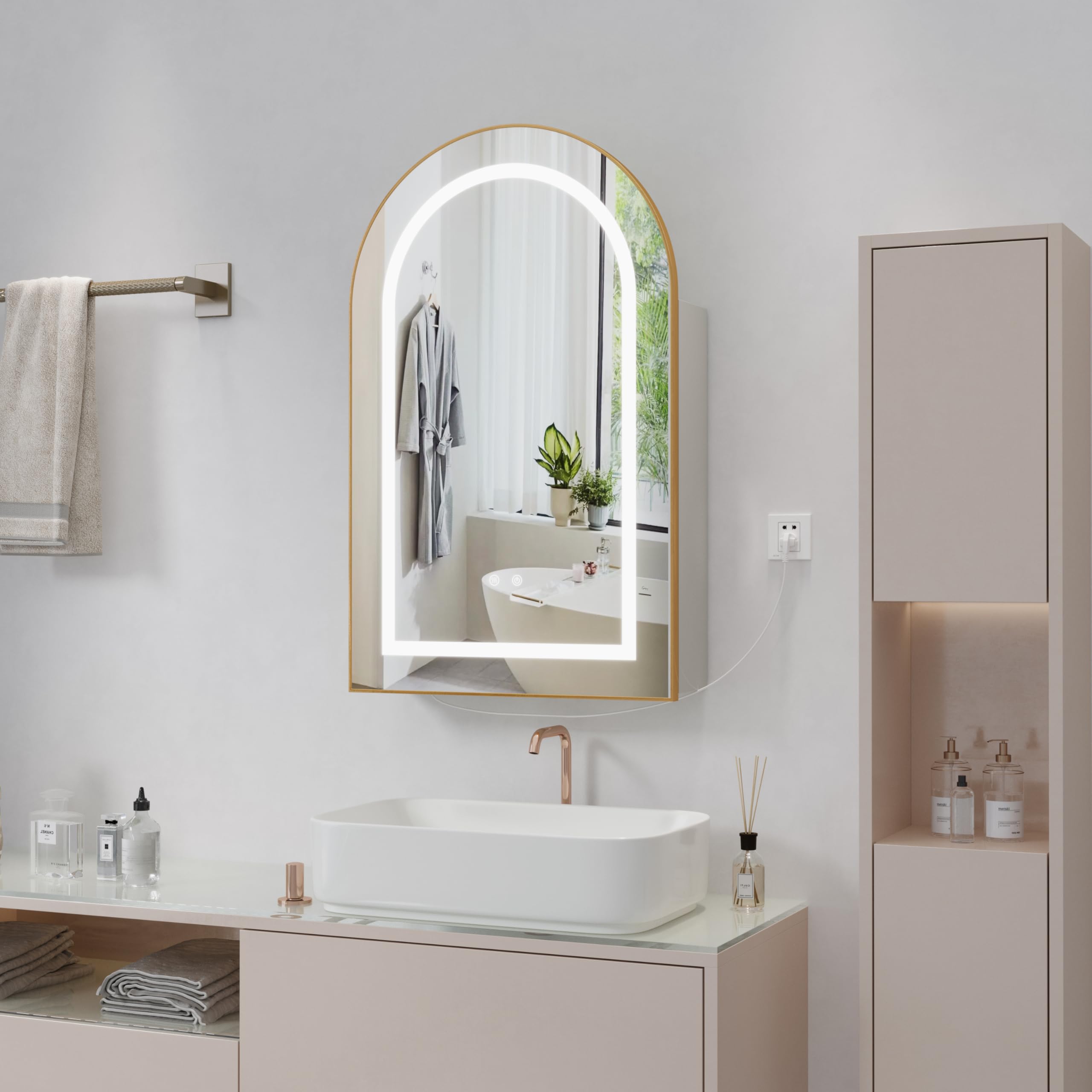 Specchio Bagno Contenitore con 3 Colori Luce e 1 AC/2 USB, Armadio Specchio Bagno con Deumidificazione con 1 Tocco e Funzione di Memoria(Oro Bianco)