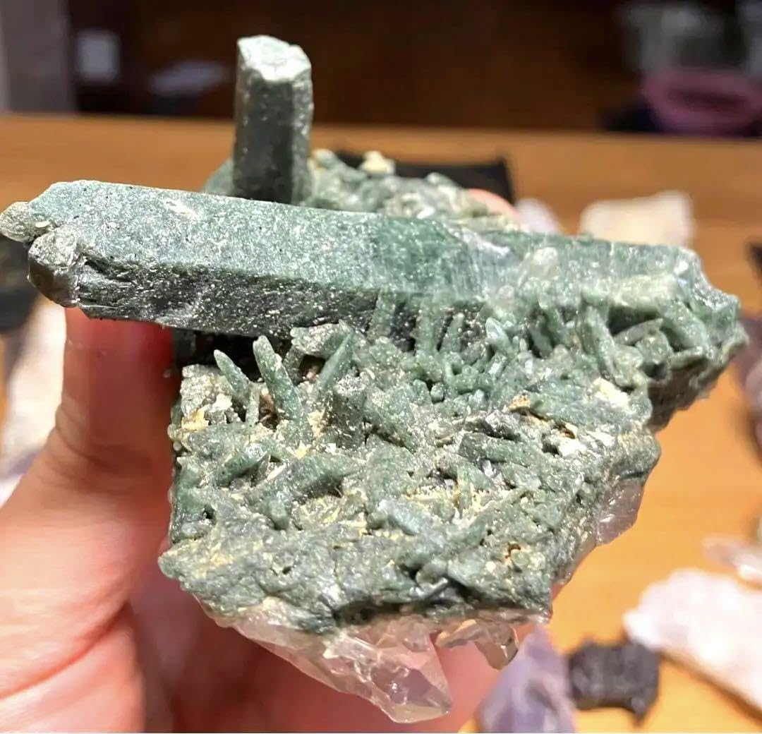 ヒマラヤマニハールクローライト水晶 金運 御神体 究極浄化 最強開運 高波動 ヒマラヤマニハールクローライト水晶 金運 御神体 究極浄化 最強