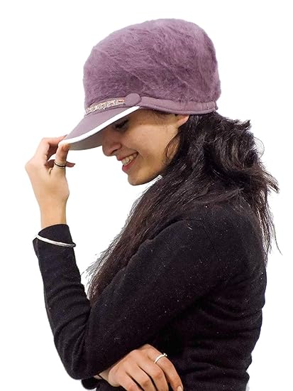 Winter wear cap for women Clearance