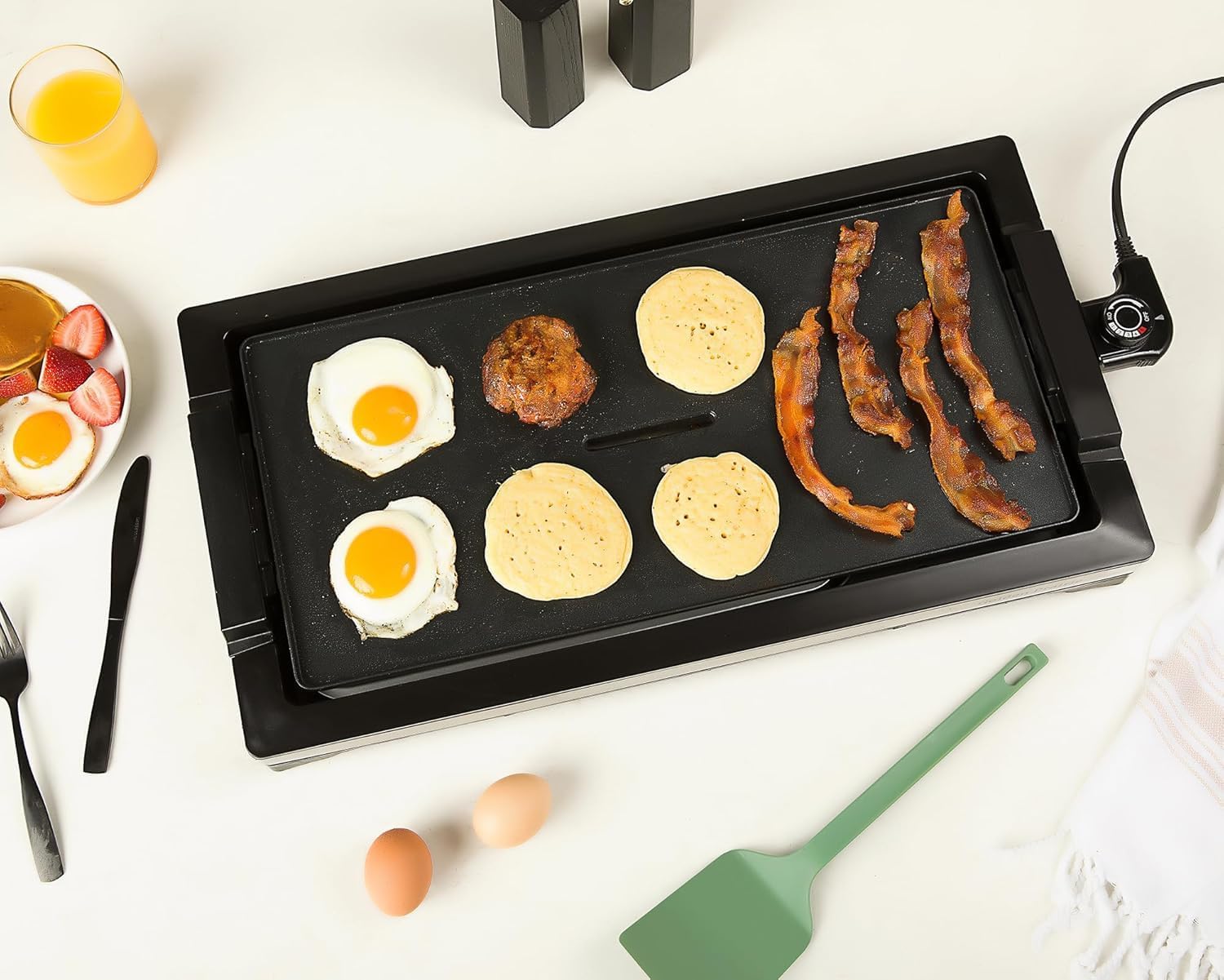 Electric Smokeless Indoor Griddle, Flat Top Grill, 1800W Fast Heat Up BBQ Grill, Large Nonstick Cooking Plate, 5 Levels Adjustable Temperature, Detachable & Dishwasher Safe, Cool-touch Handles, Black