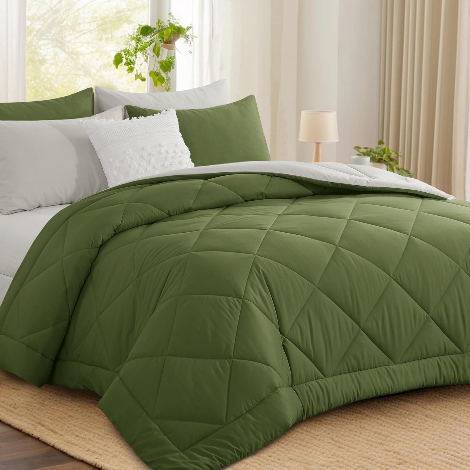 Aisbo Coverless Duvet Double 10.5 Tog - 200x 200cm, Olive Green Cosy and Lightweight Quilt, Reversible Comforter with 2 Pillowcases, Olive Green/Beige — image 1