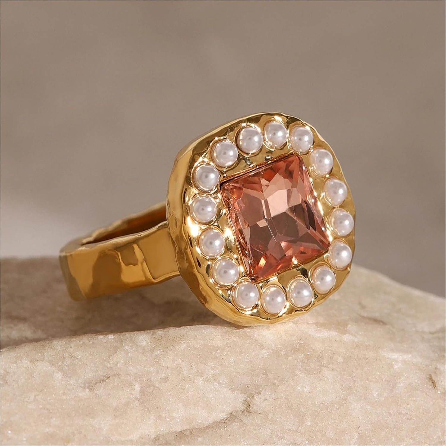 Designed Hammered Round Pink Rhinestone Ring Imitation Pearl Women Temperament Attractive Party Jewelry 1Pcs