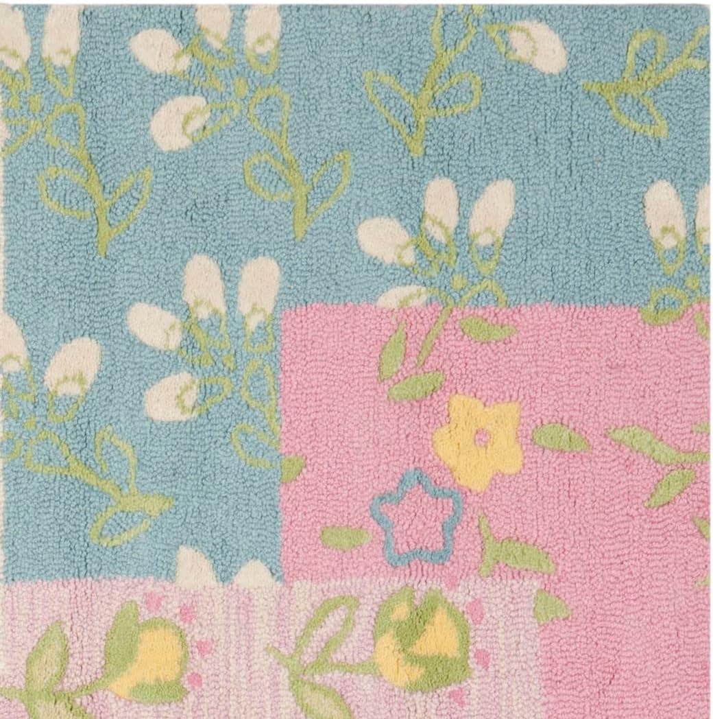 SAFAVIEH Kids Collection Area Rug - 7' Square, Pink & Multi, Handmade Floral Patchwork Wool, Ideal for High Traffic Areas in Living Room, Bedroom (SFK321A)