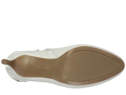 bandolino baruffi bootie