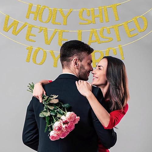 Miniatura 3 de Holy Shit We Lasted 10 Years - Cartel de 10 aniversario de boda, decoración divertida para él, su marido, esposa, padres, pre-encordado, purpurina