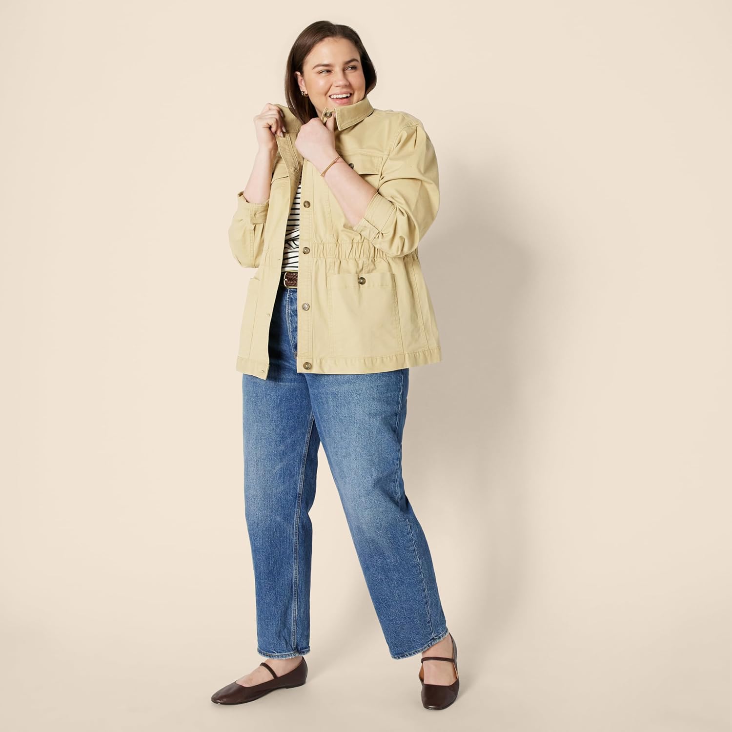 Amazon Essentials Women's Relaxed- Fit Dropped Shoulder Midweight Cotton Twill Jacket - Image 6