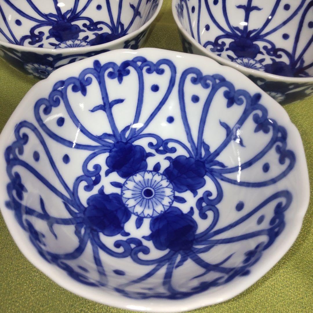 最高級 深川製磁 染付 菊唐草 小丼 どんぶり 鉢 5枚 箱付 最高級 深川製磁 染付 菊唐草 小丼 どんぶり 鉢 5枚 箱