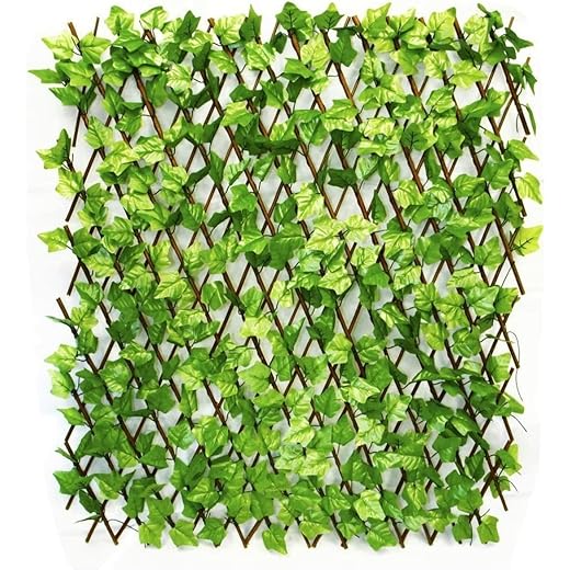 Expandable Grass Fence Decor - 1 Pcs