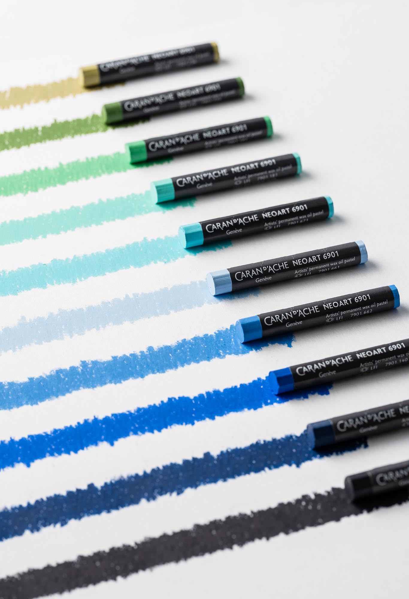 Amazon.com: NEOART 6901 Caran D'Ache 48 Colors
