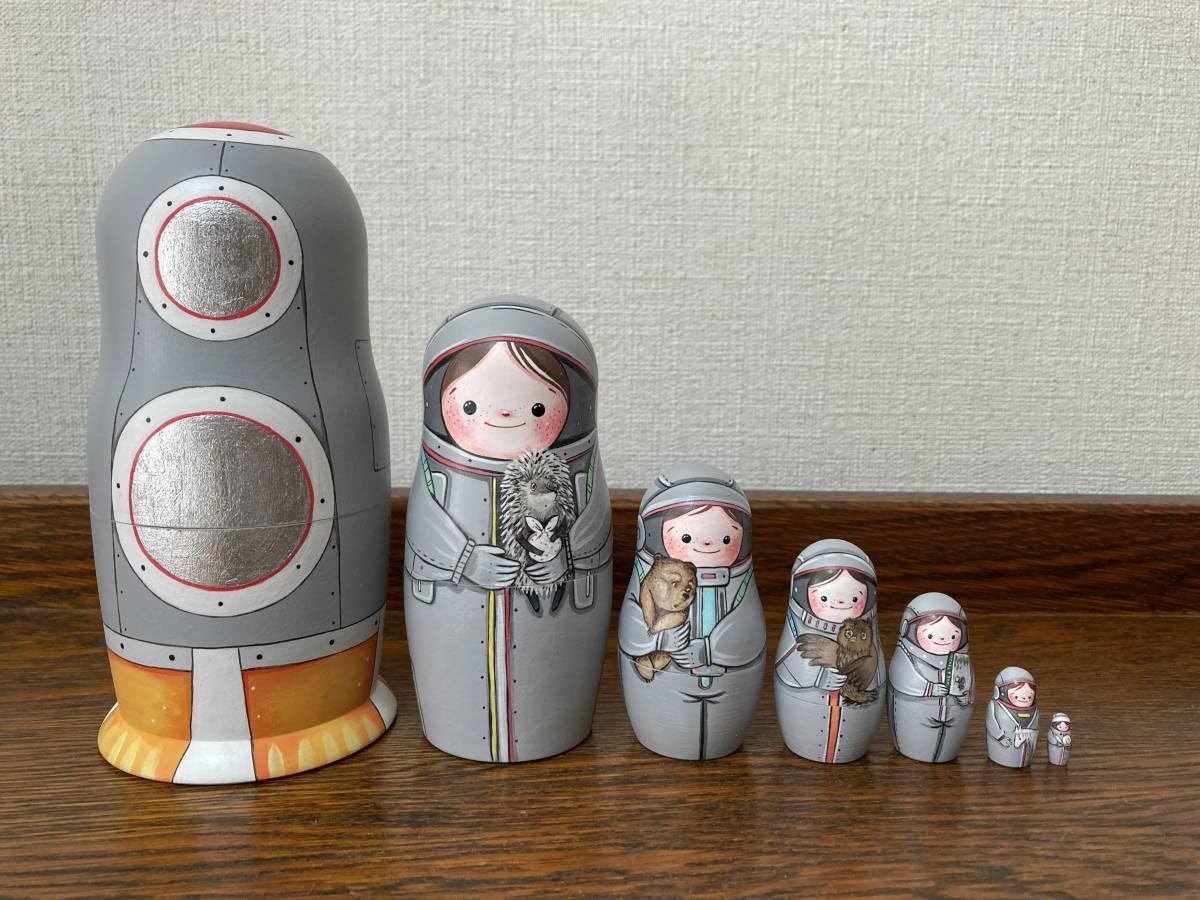 Amazon | ロシア雑貨宇宙マトリョーシカ 霧の中のハリネズミと森の仲間 