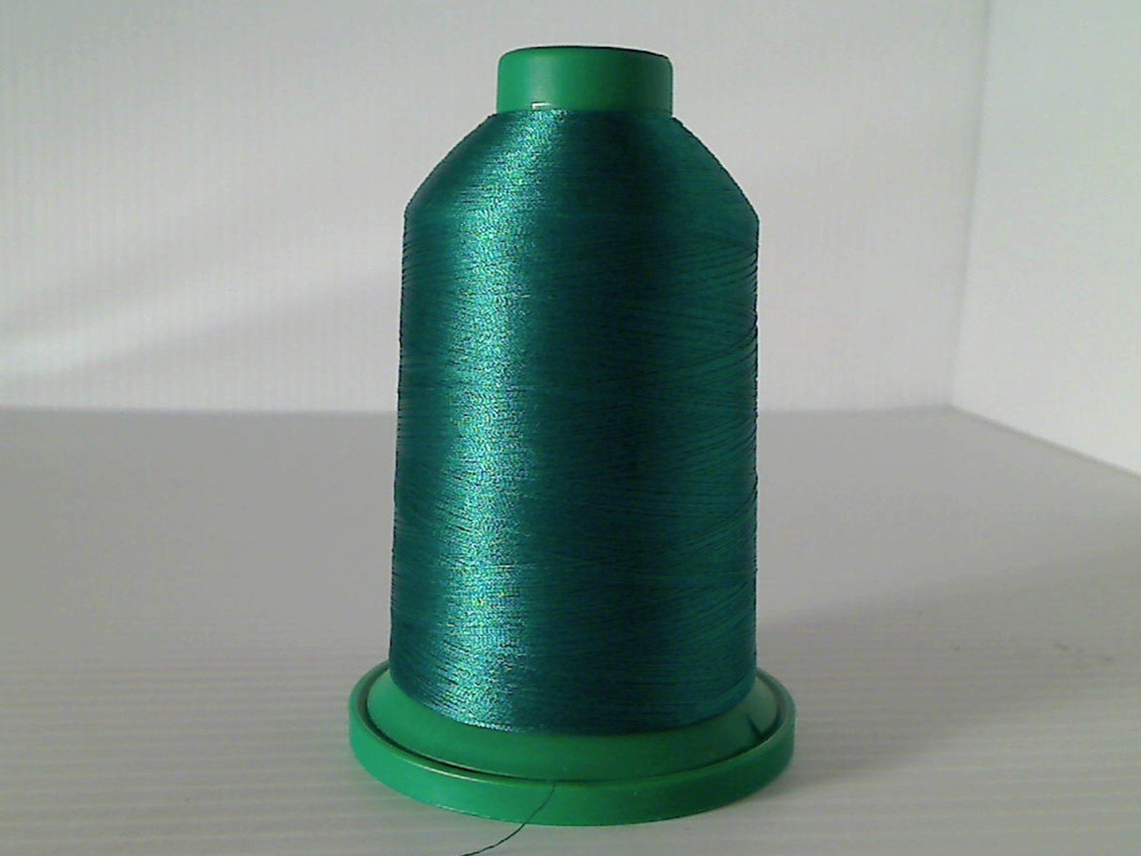 Isacord Embroidery Thread Thread 5000M color 5100