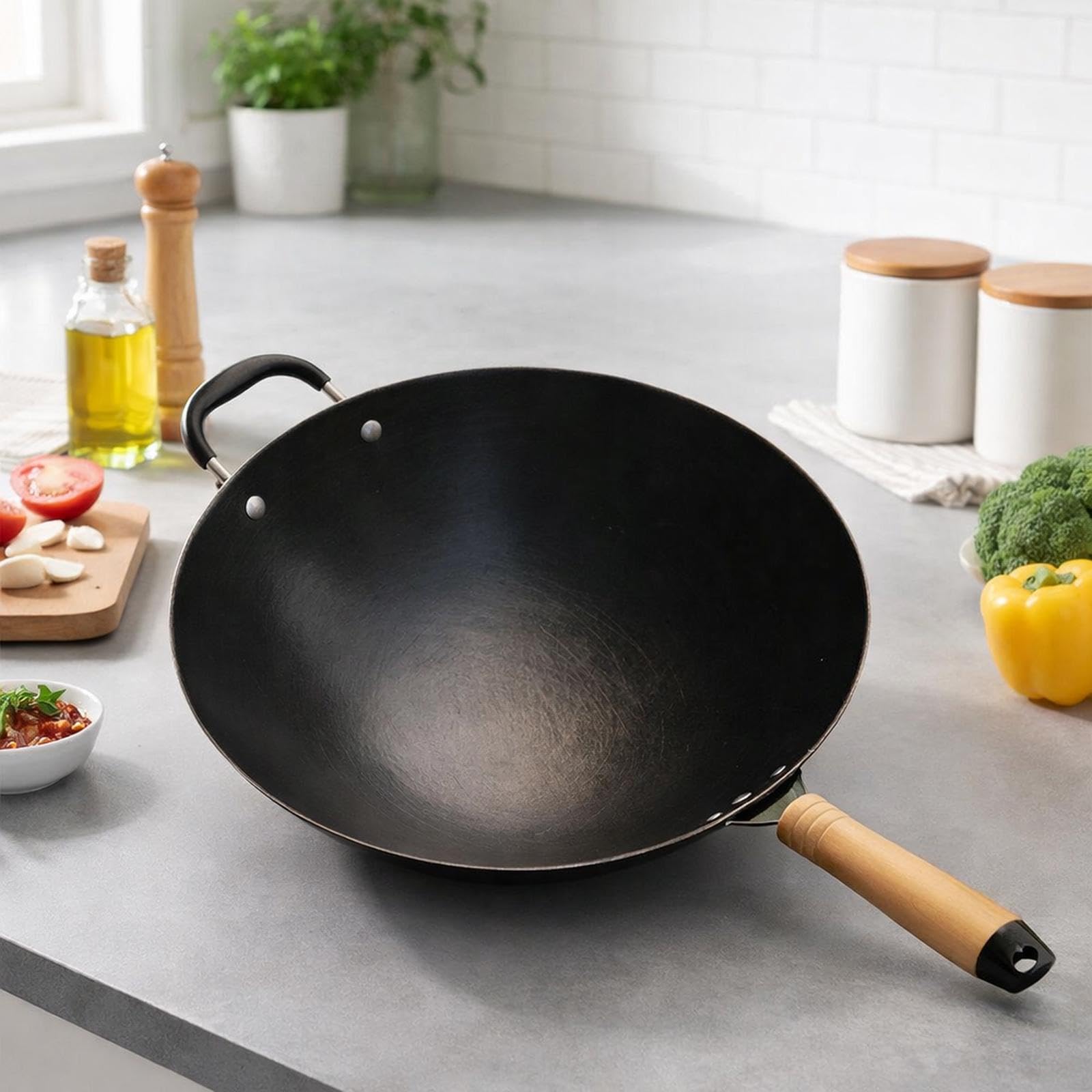 Wok Pan Pentola Wok per Cucinare Padella Antiaderente Ferro Artigianale Manico Ergonomico Adatto per Cucina Barbecue Regalo, 34cm