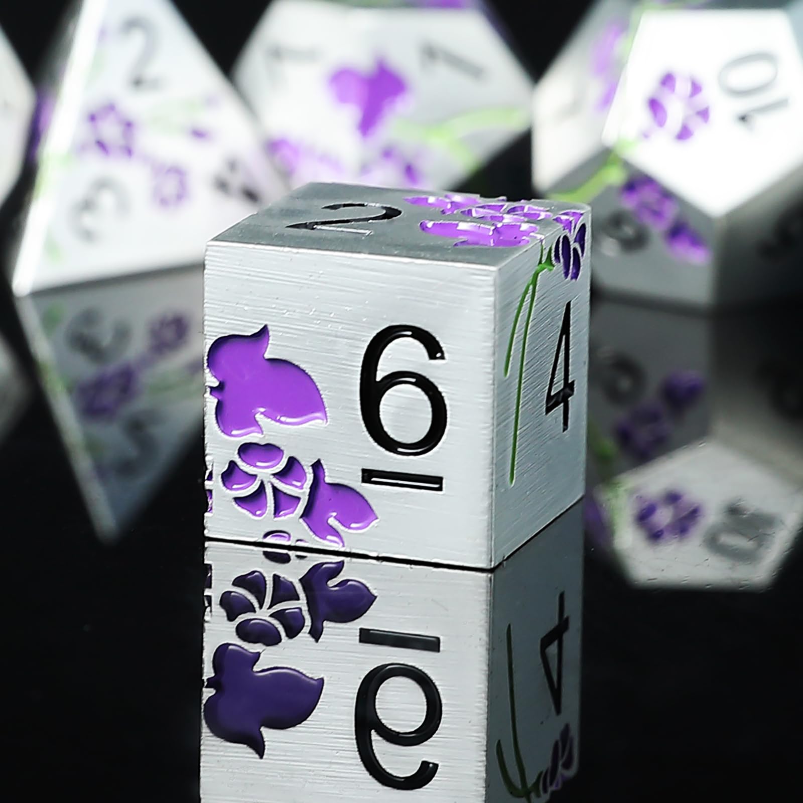 Elifel Metal DND Dice Set 7 PCS Flower Metallic Heavy Solid D&D Dice Set for Dungeons and Dragon TTRPG Tabletop Role Playing Game - Image 2