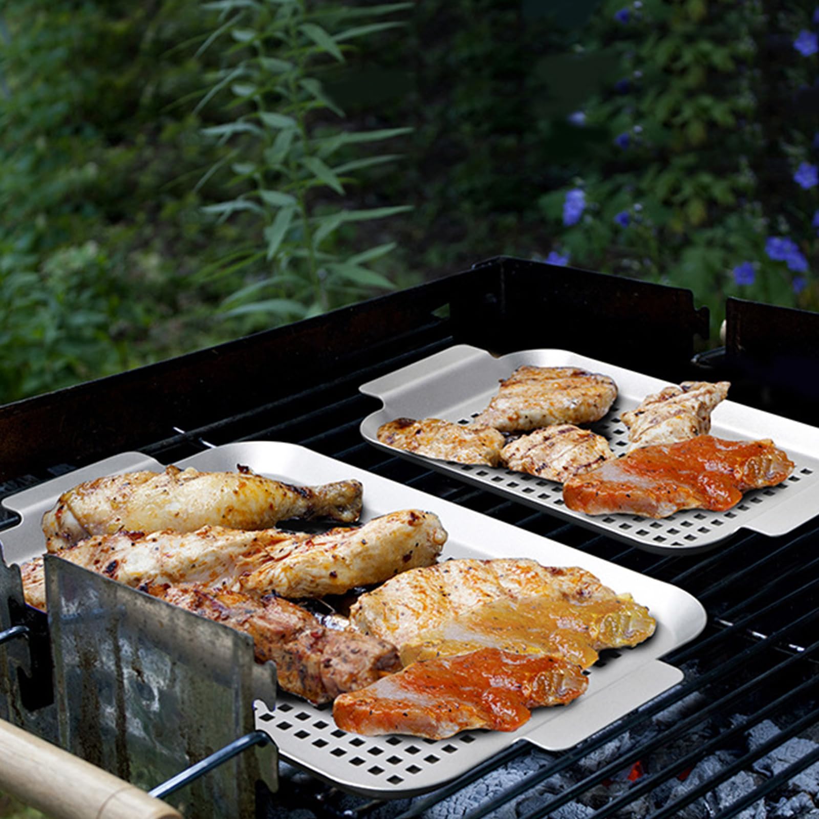 Set di decorazioni per barbecue in acciaio inox con vassoi perforati e manico per grigliare verdure e frutti di mare in acciaio inox