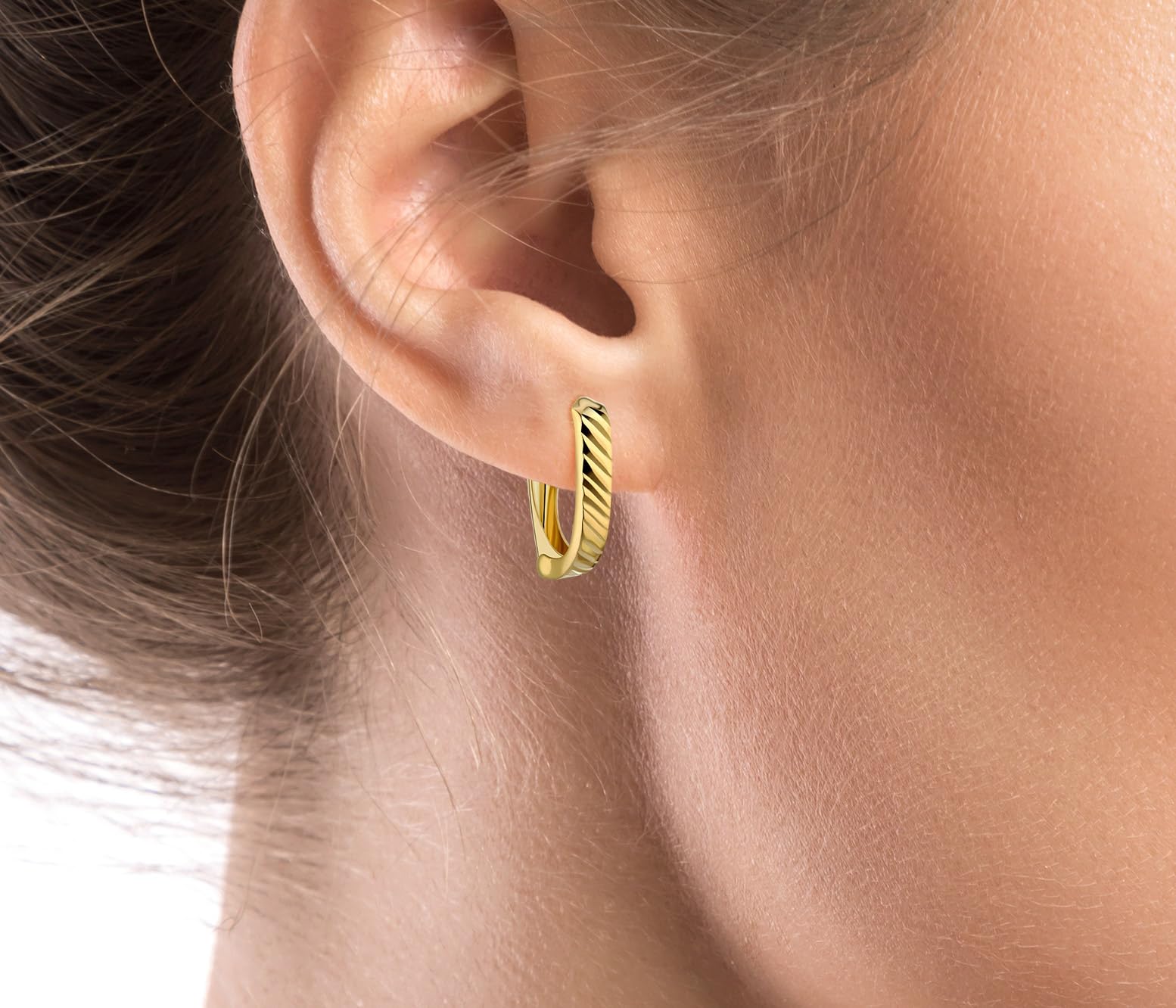 LAMUR Ohrringe aus 585er-Gold, Goldohrringe für Damen, Damenschmuck aus Gelbgold, Englischer Verschluss