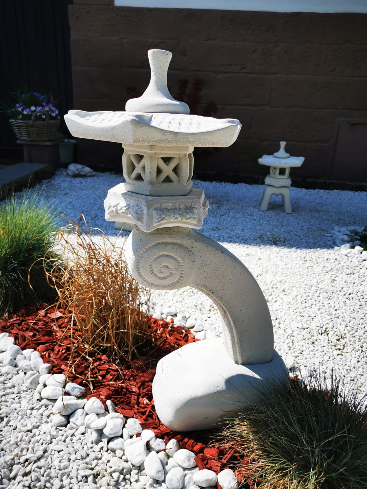 Steintempel im japanischen Stil 'Rankei S' - Handgefertigte Gartenfigur aus regionalem Steinguss - Zen - Dekoration für Garten & Terasse - wetterfest & langlebig