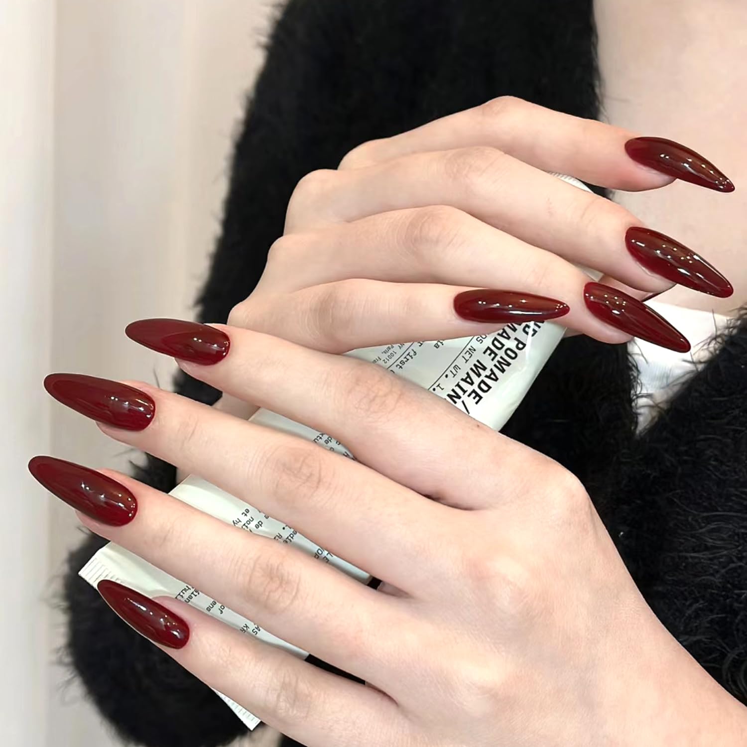 Photo 1 of LWTZLW Medium Almond False Nails