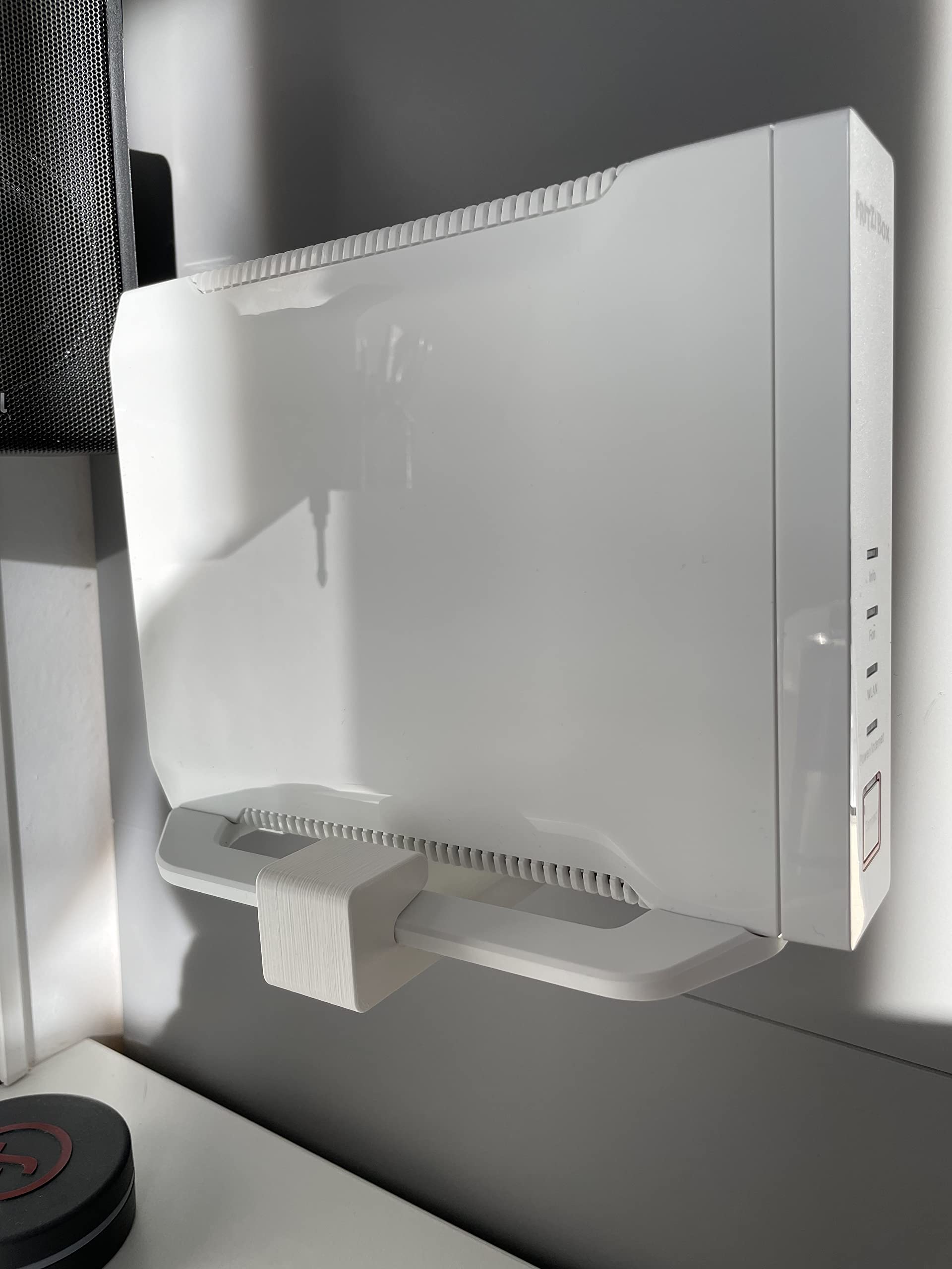 Wandhalterung passend für AVM Fritz Box 4060 3D Druck