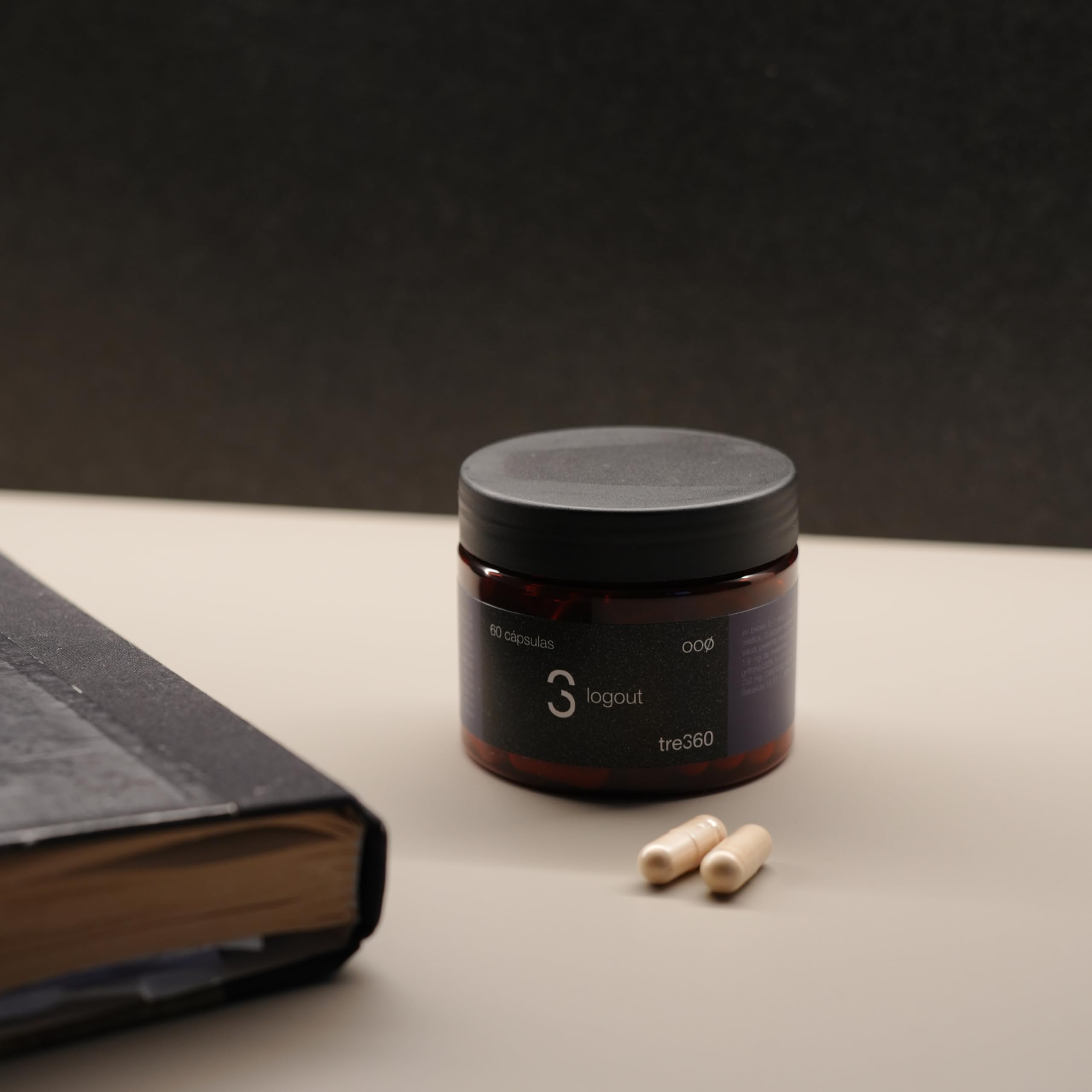 Tres60 - Logout Sueño y Descanso – 60 Cápsulas - Melatonina 1,9 mg, Ashwagandha KSM-66®, Griffonia 5-HTP y Magnesio - Complemento para Dormir Mejor y Favorecer el Descanso Nocturno