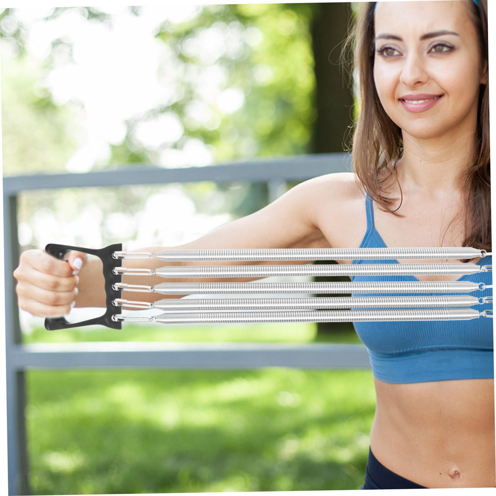 Odpinany ekspander klatki piersiowej – plastikowy sprzęt treningowy do treningu mięśni piersiowych elastyczne opaski i odporność na sprężynę akcesoria do fitnessu w domu na siłownię