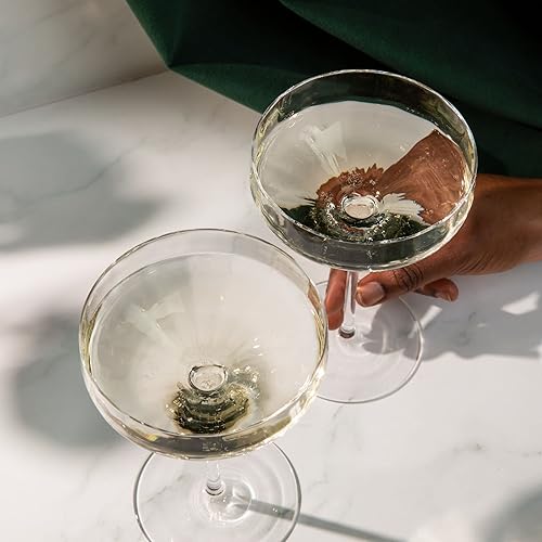 Miniatura 5 de Vasos de cóctel en ángulo, juego de 4 elegantes vasos de barra de 8 onzas para gin tonic, cosmopolitan, manhattan y cócteles sin alcohol, vasos de