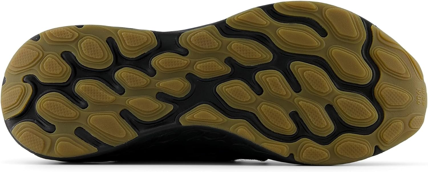 New Balance Men's Fresh Foam X Cruz V3 Running Shoe, Black/Black/Gum 020, 9.5 M - Image 3