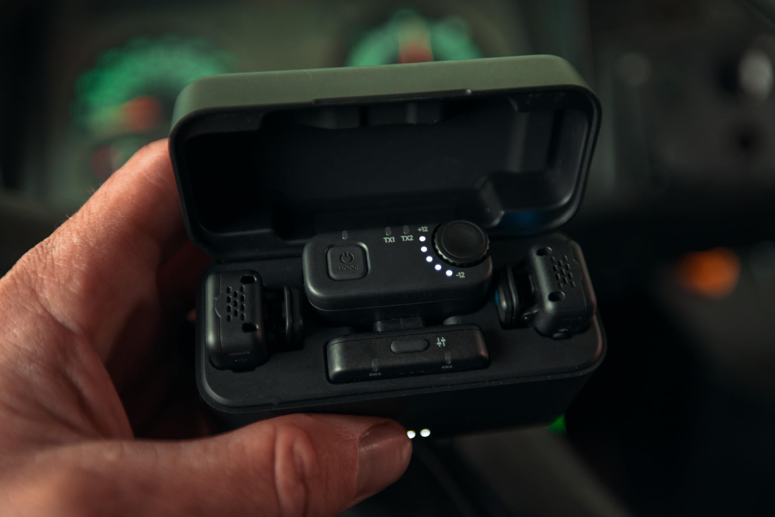 GoPro Wireless Mikrofon Komplett-Set (2 TX, 2 RX, Ladecase) – Für GoPro/Kamera/iPhone/Android, ultrakompakt, hohe Audioqualität, Geräuschunterdrückung, Gain-Regelung, Vlogging