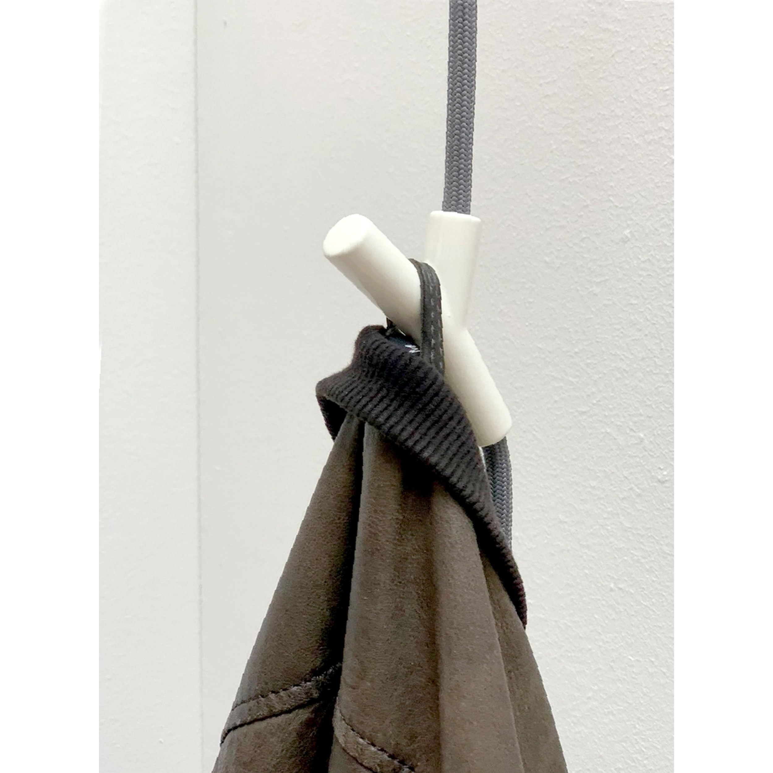 Armadio, armadio appeso in corda grigio, 4 ganci bianchi