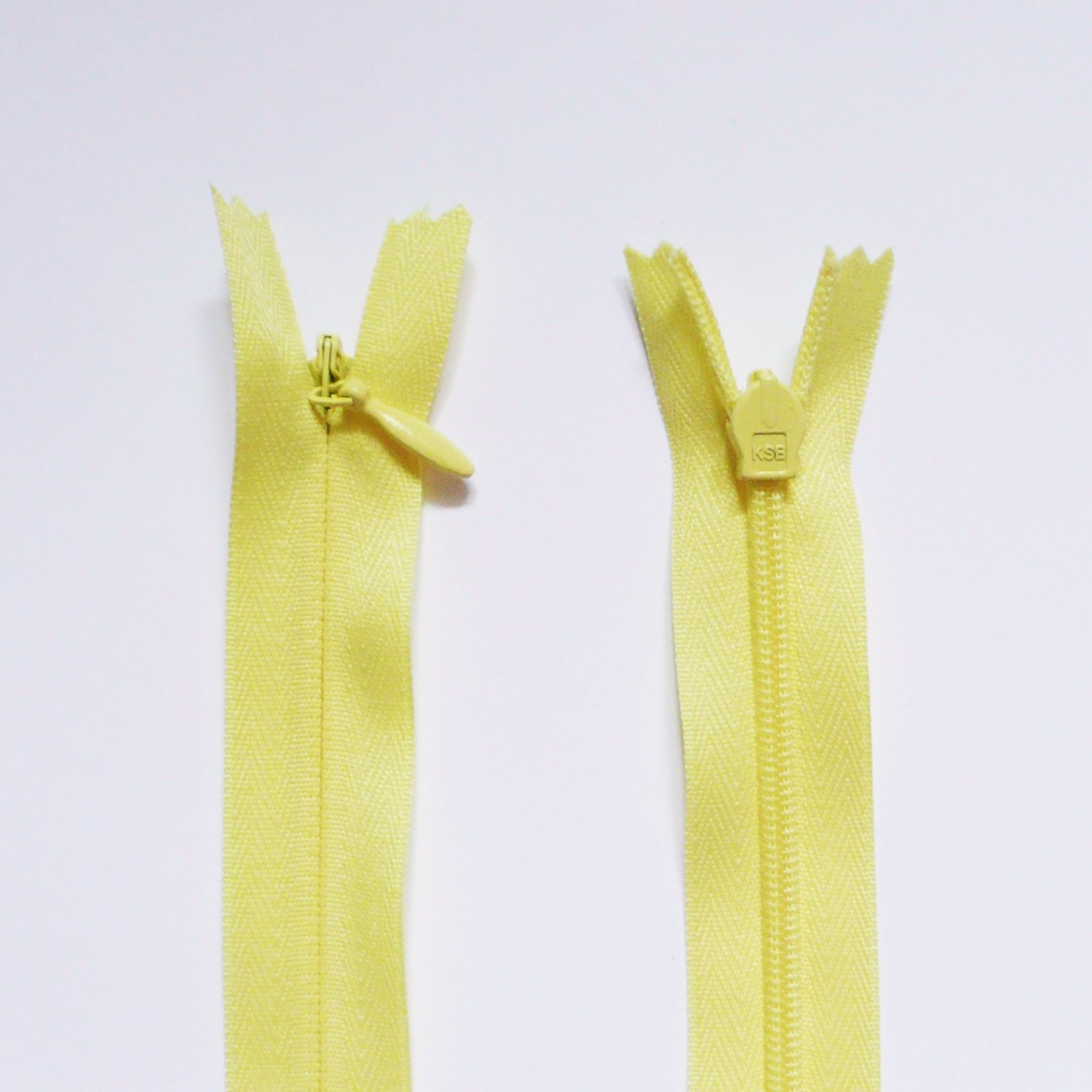 On Trend Fabrics 22" / 56cms Lemon Yellow Concealed Invisible Zip (Alternative to YKK)