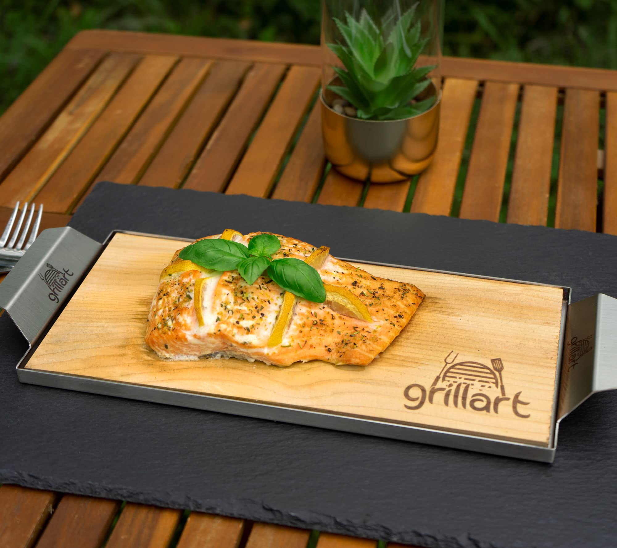 grillart Planches de fumage en bois de cèdre de qualité supérieure avec cadres en acier de haute qualité pour une manipulation facile et un beau service sur la table